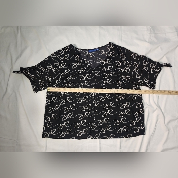 Apt 9 Womens Short Sleeve Heart Button Down Blouse 1X - Picture 3 of 9